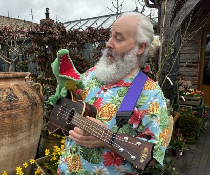 Children's music workshop in the Tipi, for all the family
